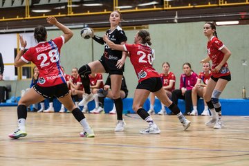 Bild 158 - wBJ SV Henstedt Ulzburg - HSG Holstein Kiel/Kronshagen : Ergebnis: 30:28